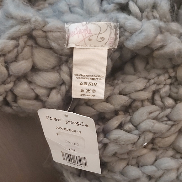 Free People Gray Textured Knit Infinity Scarf - Picture 5 of 5